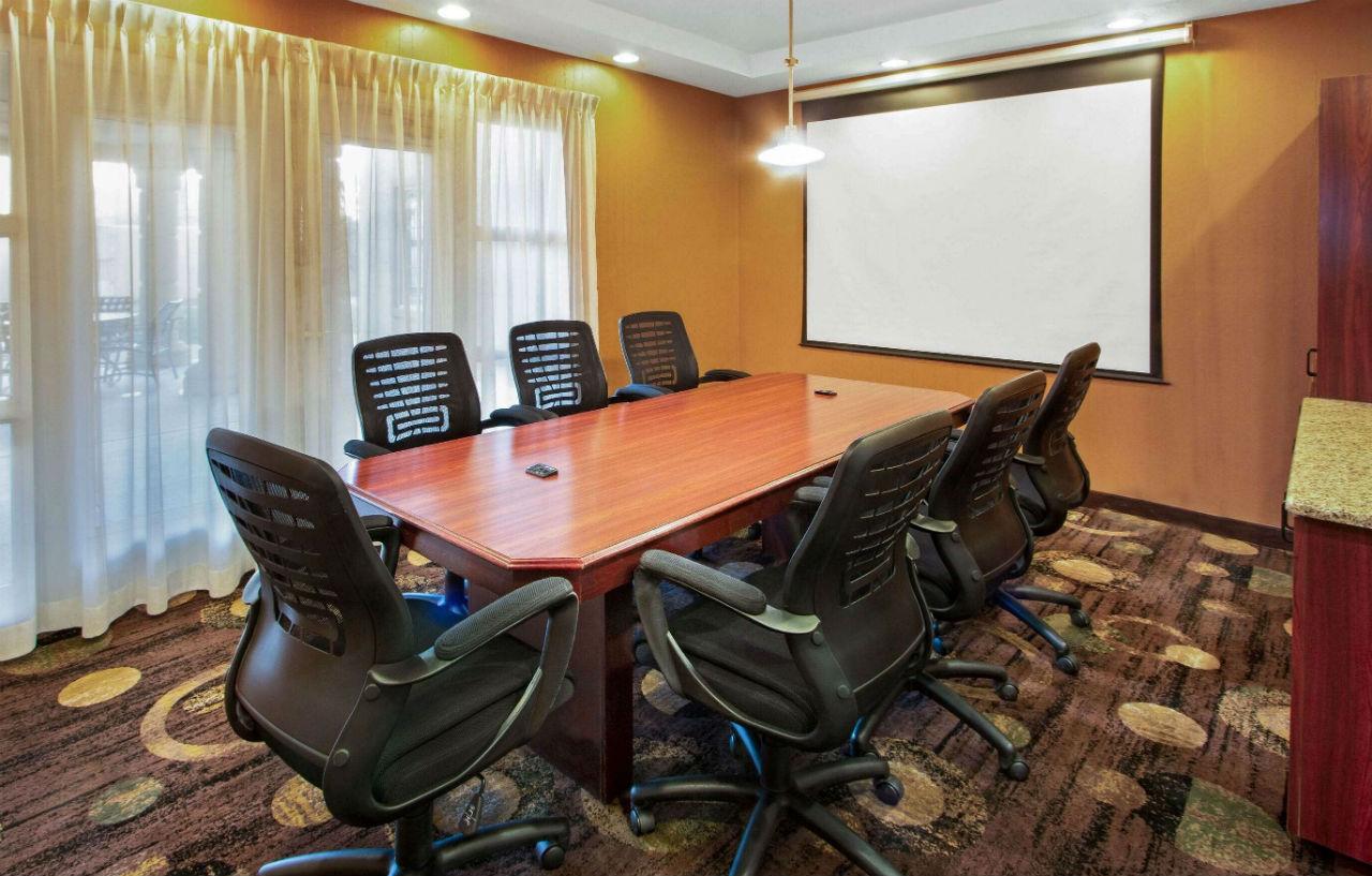 La Quinta Inn & Suites By Wyndham Albuquerque Midtown Екстериор снимка