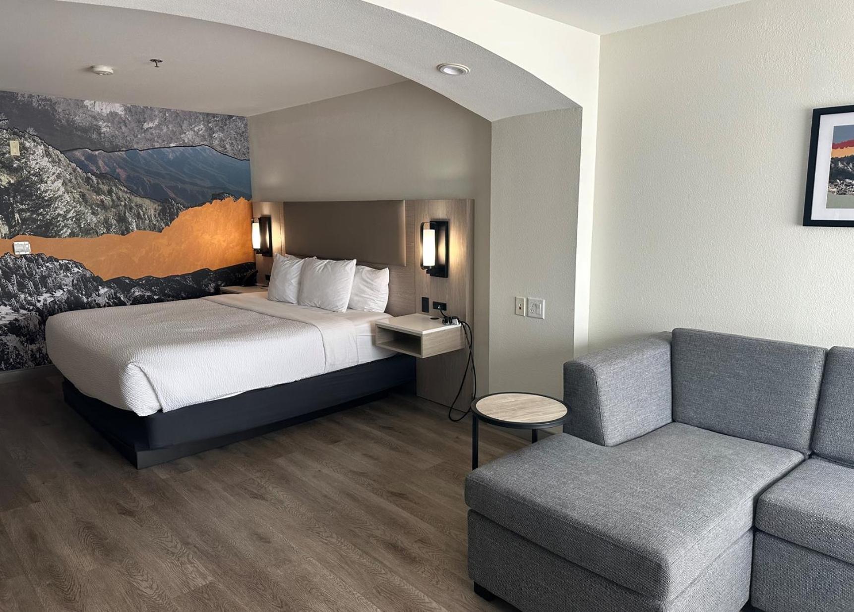 La Quinta Inn & Suites By Wyndham Albuquerque Midtown Екстериор снимка